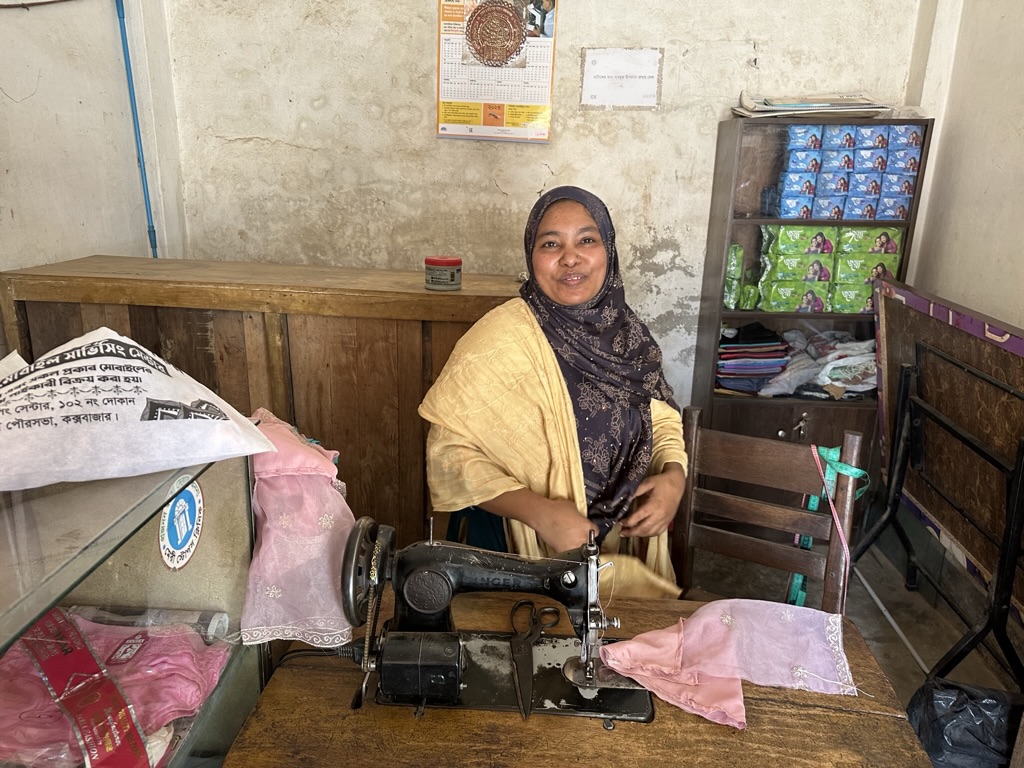 Monowara is a tailor and changemaker for her community!